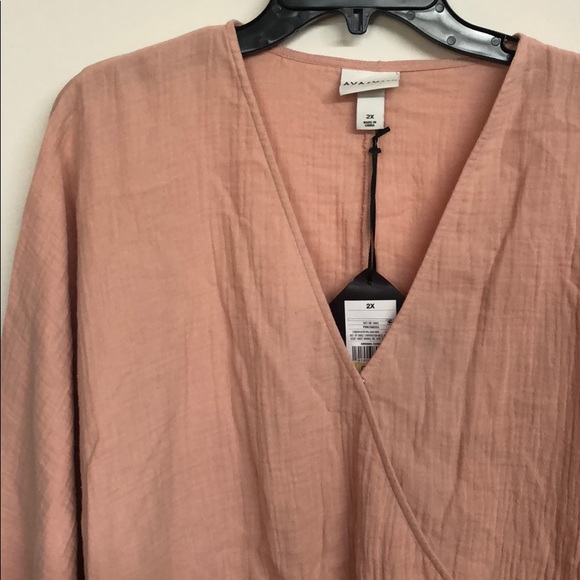 Blouse - Picture 2 of 4